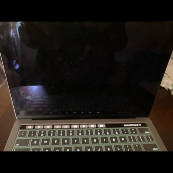 Macbook Pro - Picture 4 of 5